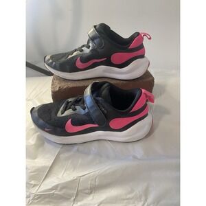 Nike Revolution 7 Younger Kids' Low Top Tennis Shoe-Size 13C-Very Nice Condition